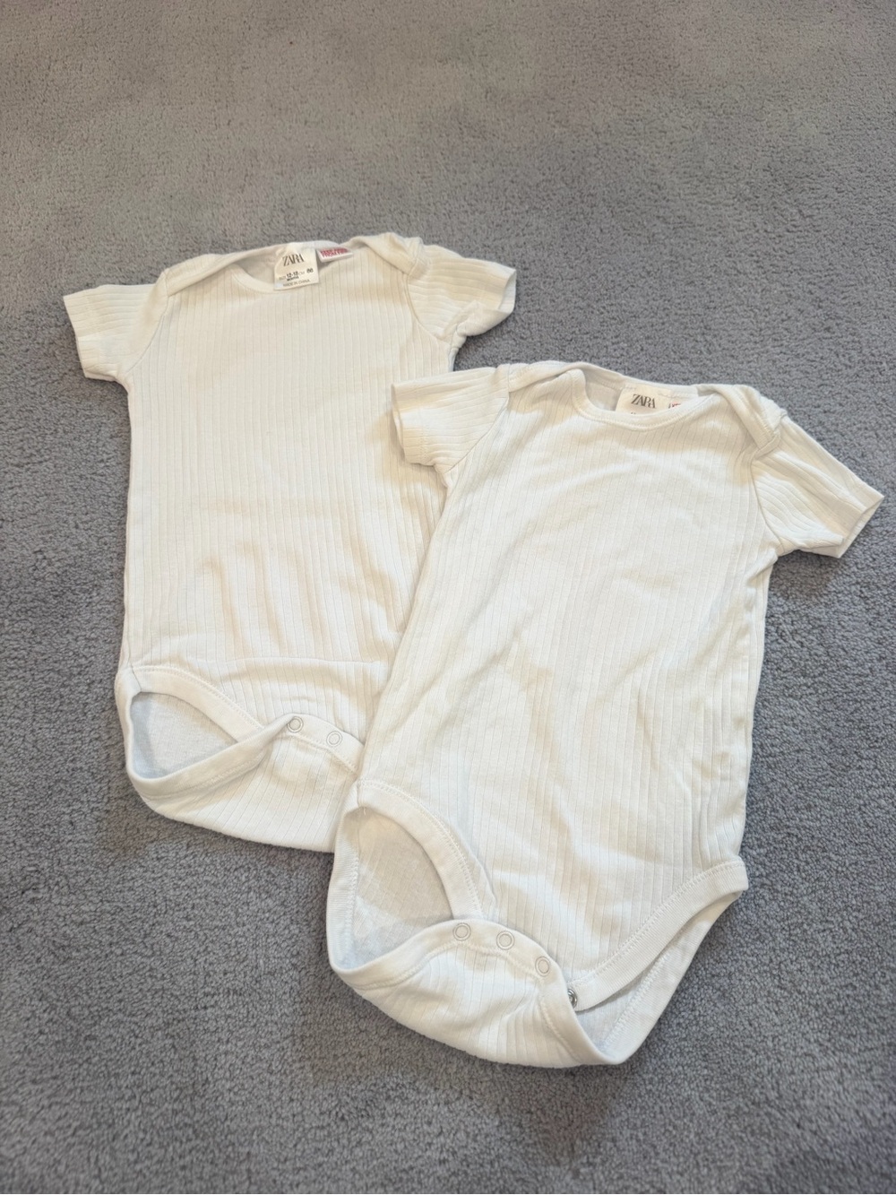 Zara White Ribbed Short-Sleeve Baby One-Piece (Pair)
